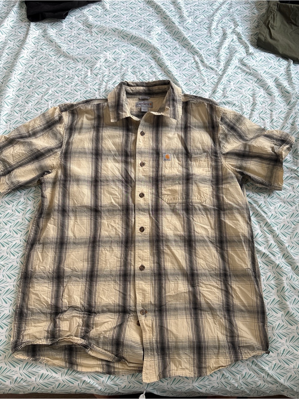 Carhartt Men’s Beige and Black Plaid Short-Sleeve Button-Down Shirt